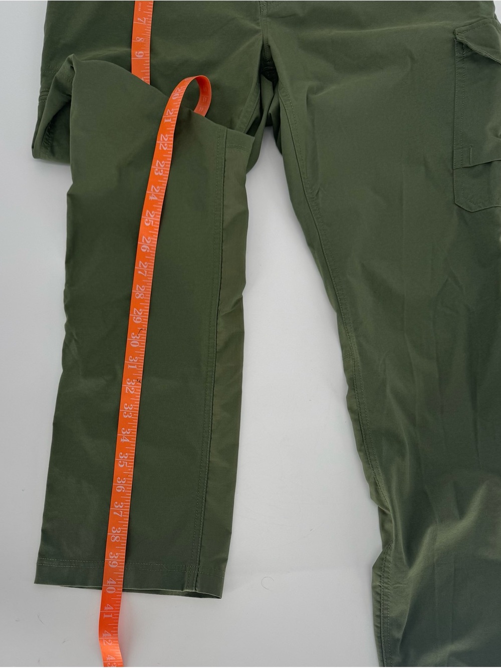 The North Face Women Olive Cargo Wide-Leg Pants - Size 8 - Picture 7 of 13